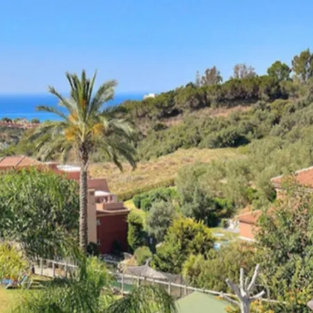 Spacious In Marbella, Pool *