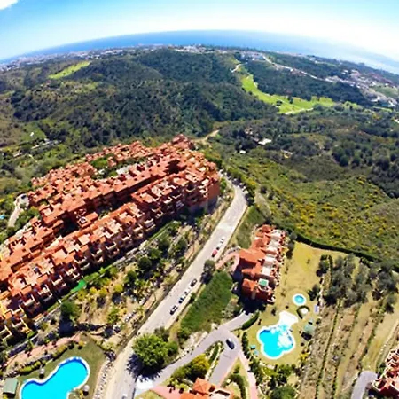 Spacious In Marbella, Pool 马尔韦利亚