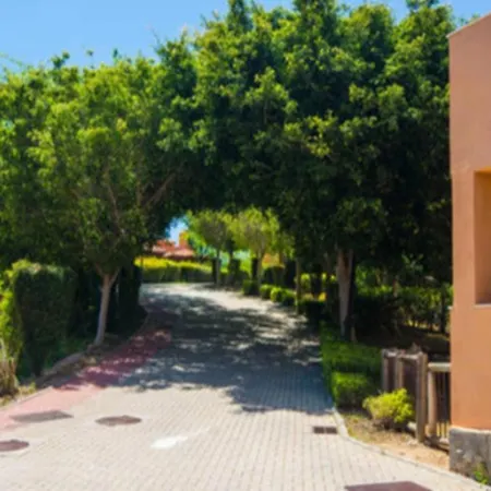 Spacious Poolside Apartment Marbella