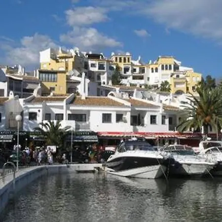 Spacious Poolside * Marbella